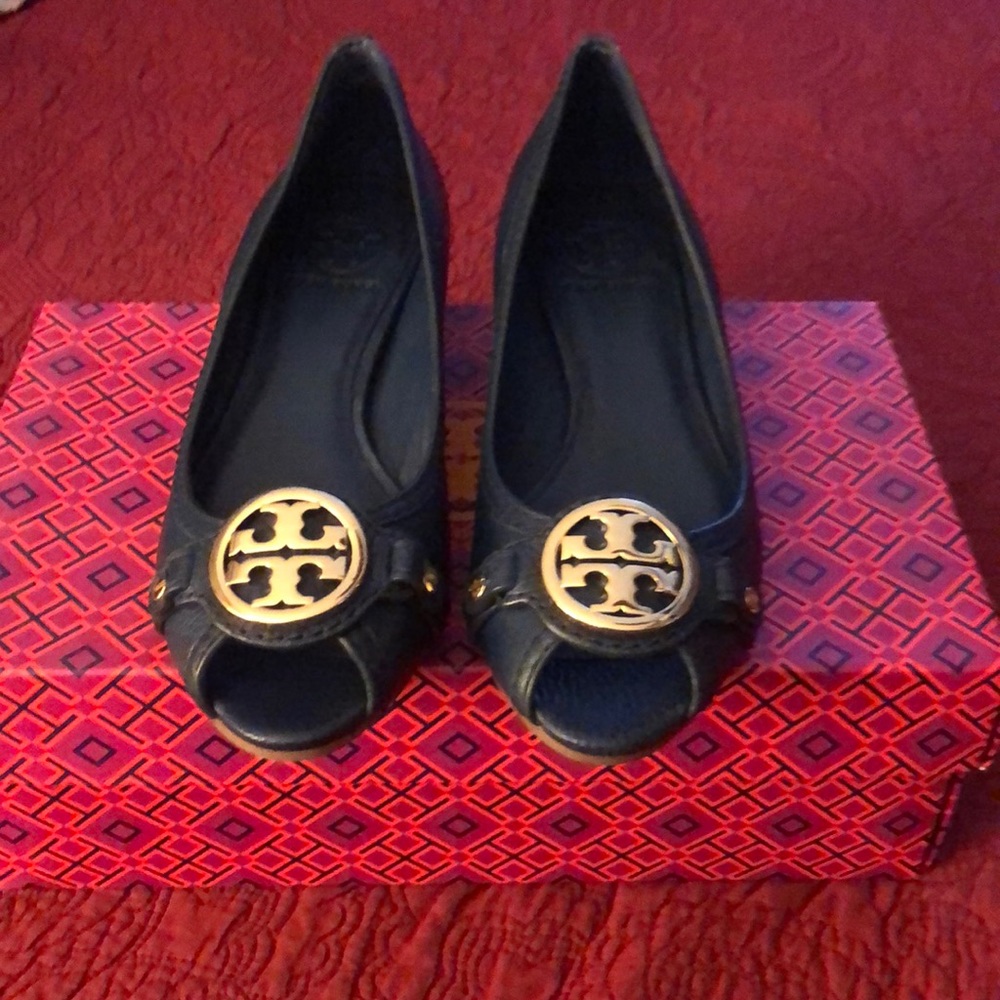 Tory Burch Navy Lettica open toe shoe